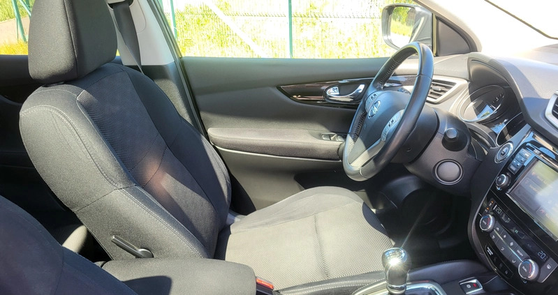 Nissan Qashqai cena 59900 przebieg: 144000, rok produkcji 2015 z Bieruń małe 781